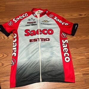 This vintage Saeco-Estro cycling jersey is a retro team top